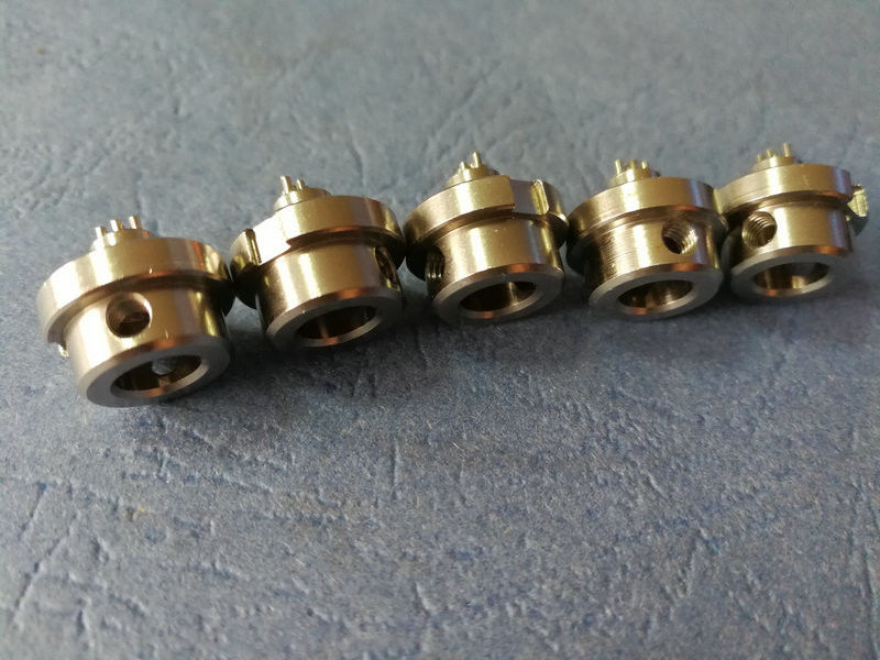 Type 111 de bec de distributeur de colle de puce de Yamaha SMT en métal de composant de KV6-M7113-1XX 0603